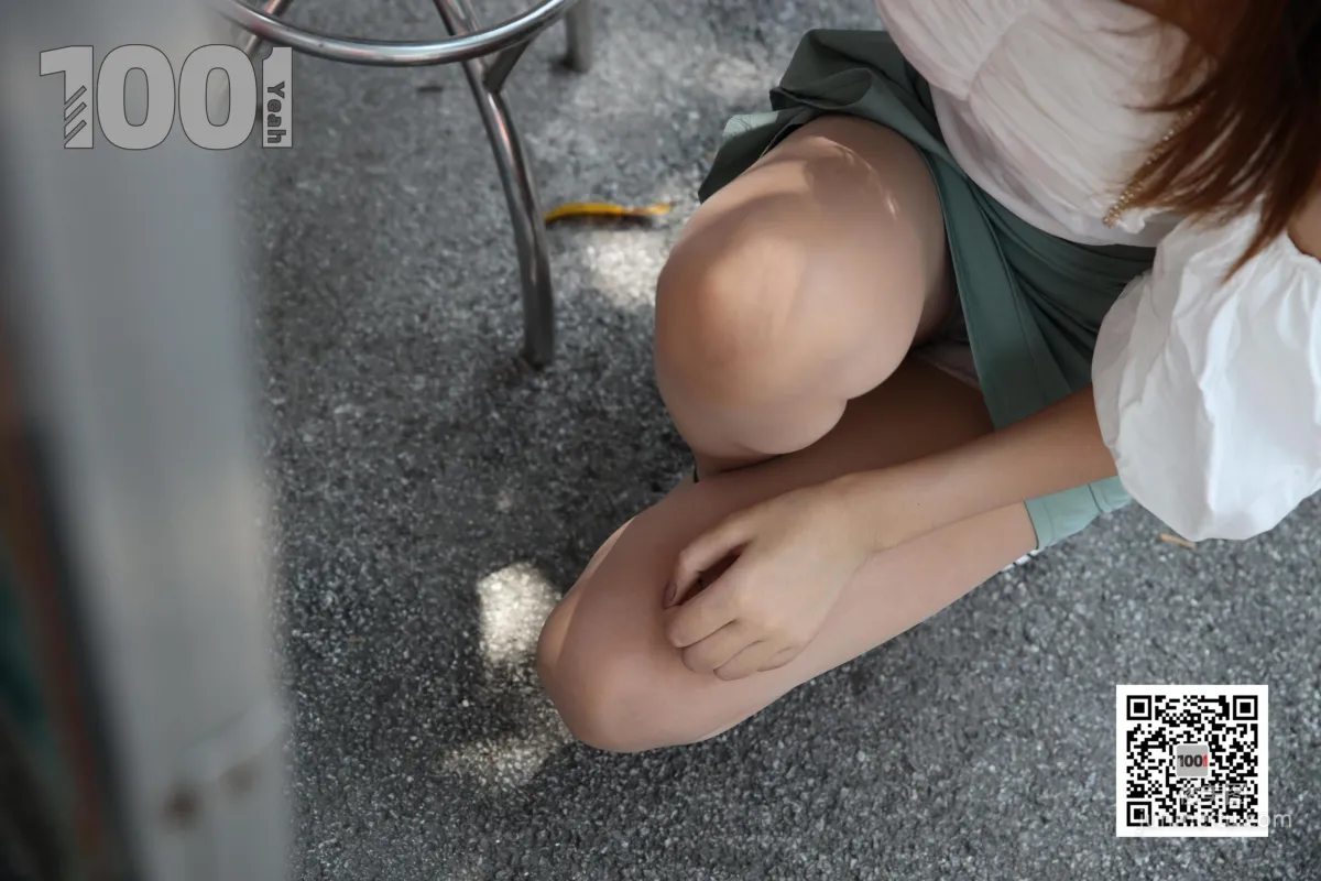 Model Xi Gua Strolling the Antique City 1 [One Thousand and One Nights] Stockings and Beautiful Legs Photo Set photo 1