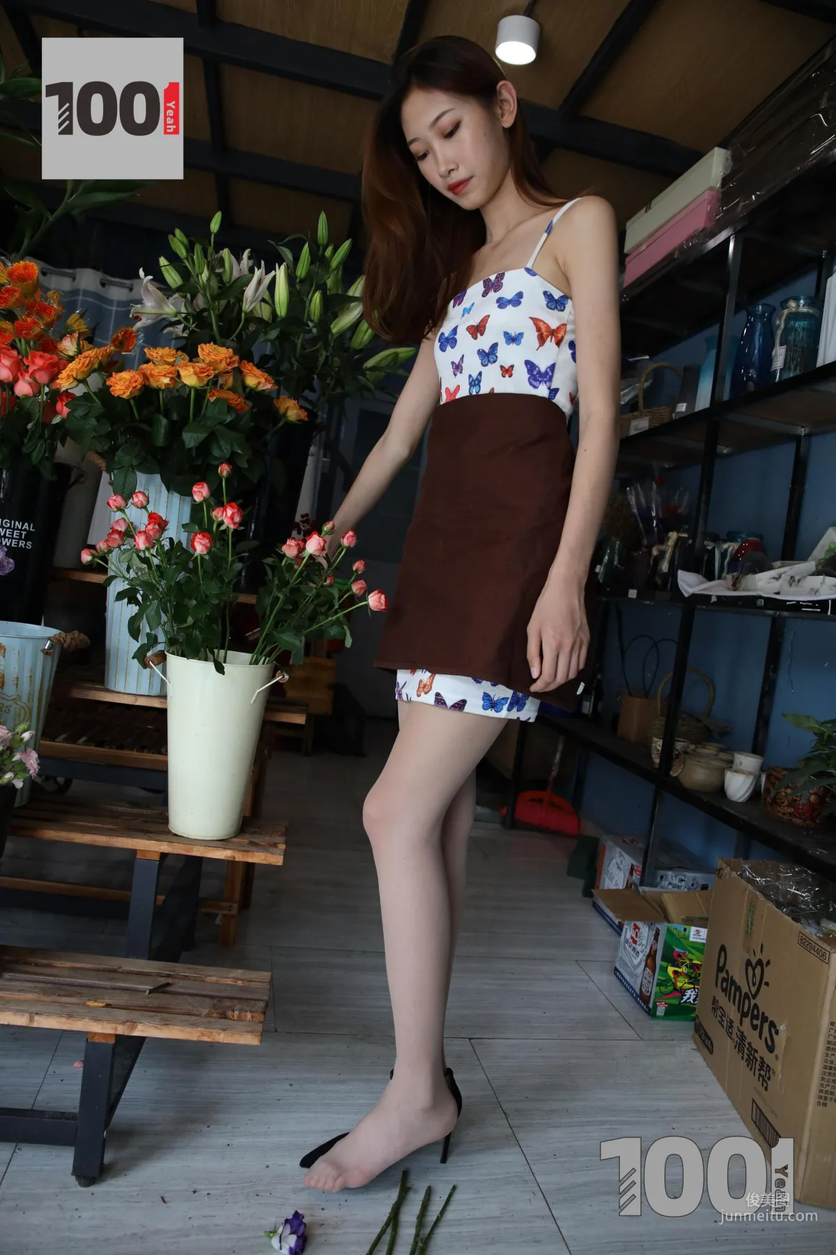 Model Cao Mei, Florist 3 [One Thousand and One Nights] Stockings and Beautiful Legs Photo Set photo 6