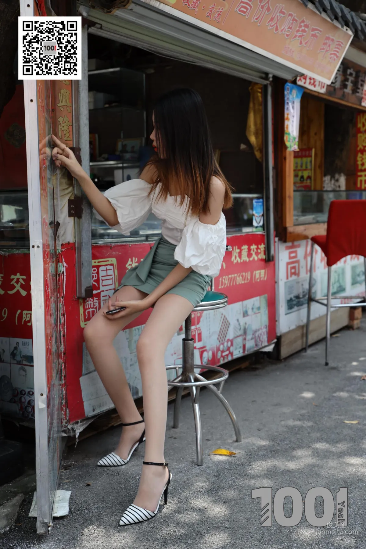 Model Xi Gua Strolling the Antique City 1 [One Thousand and One Nights] Stockings and Beautiful Legs Photo Set photo 28