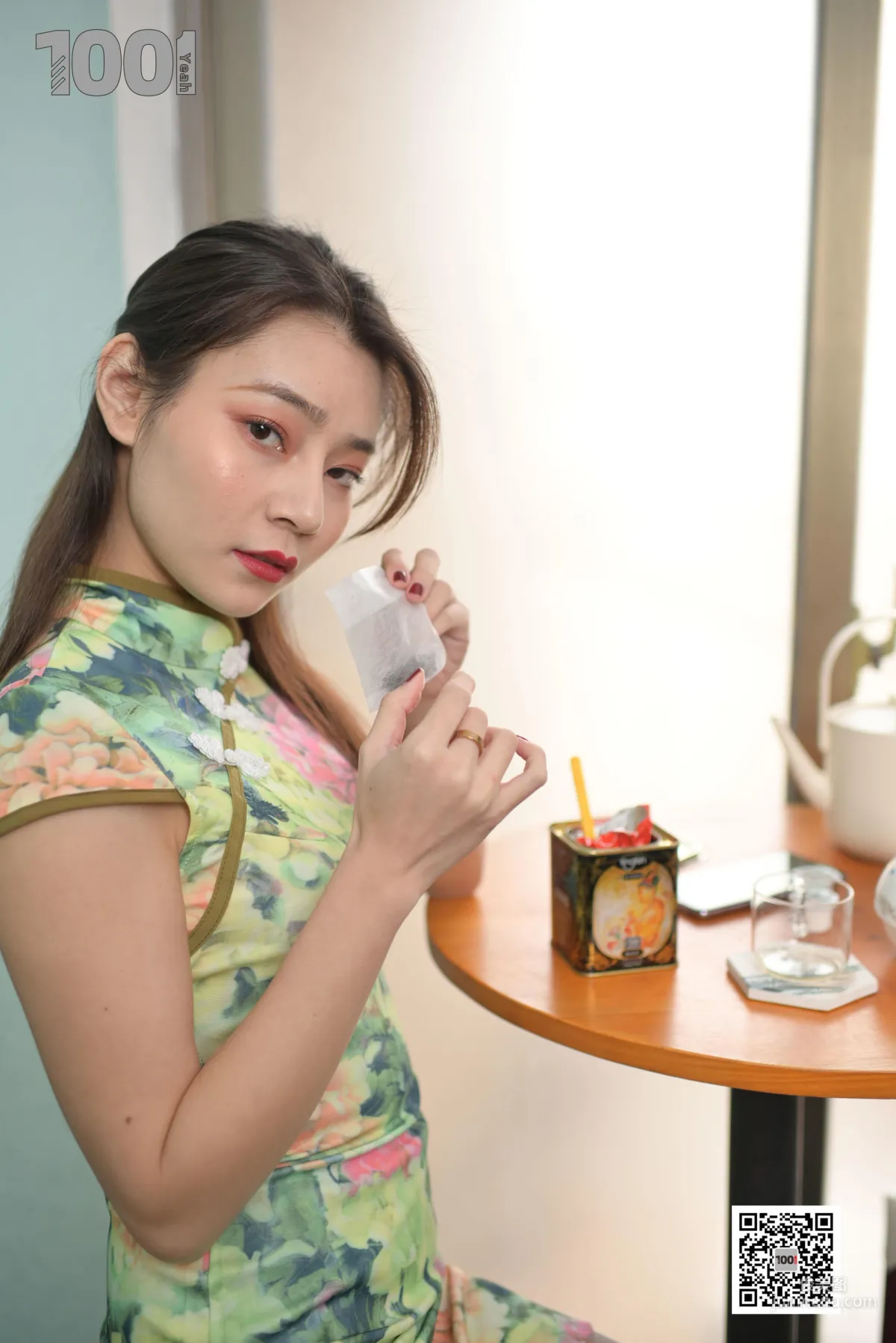 Model Zhen Zhen, Condensed Capsule 2 [One Thousand and One Nights IESS] Beautiful Legs and Silk Feet Photo Set photo 51