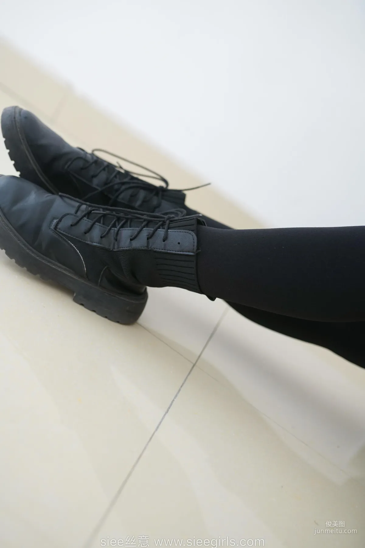 Han Han: SIEE No. 433 photo 29