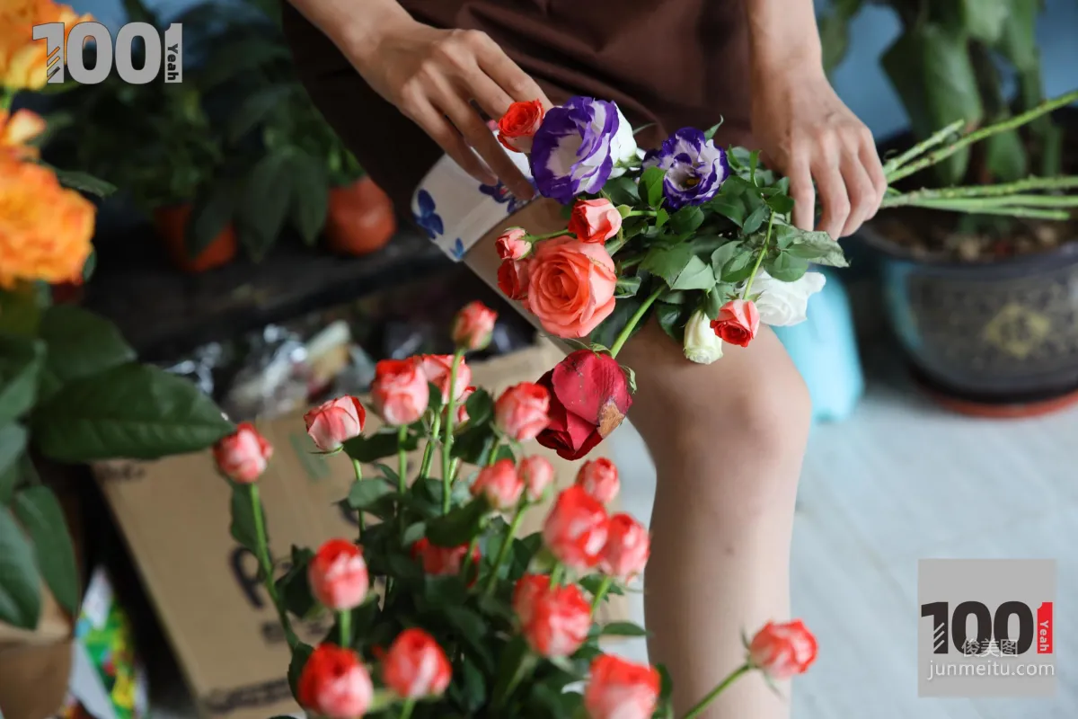 Model Cao Mei, Florist 1 [One Thousand and One Nights] Stockings and Beautiful Legs Photo Set photo 18