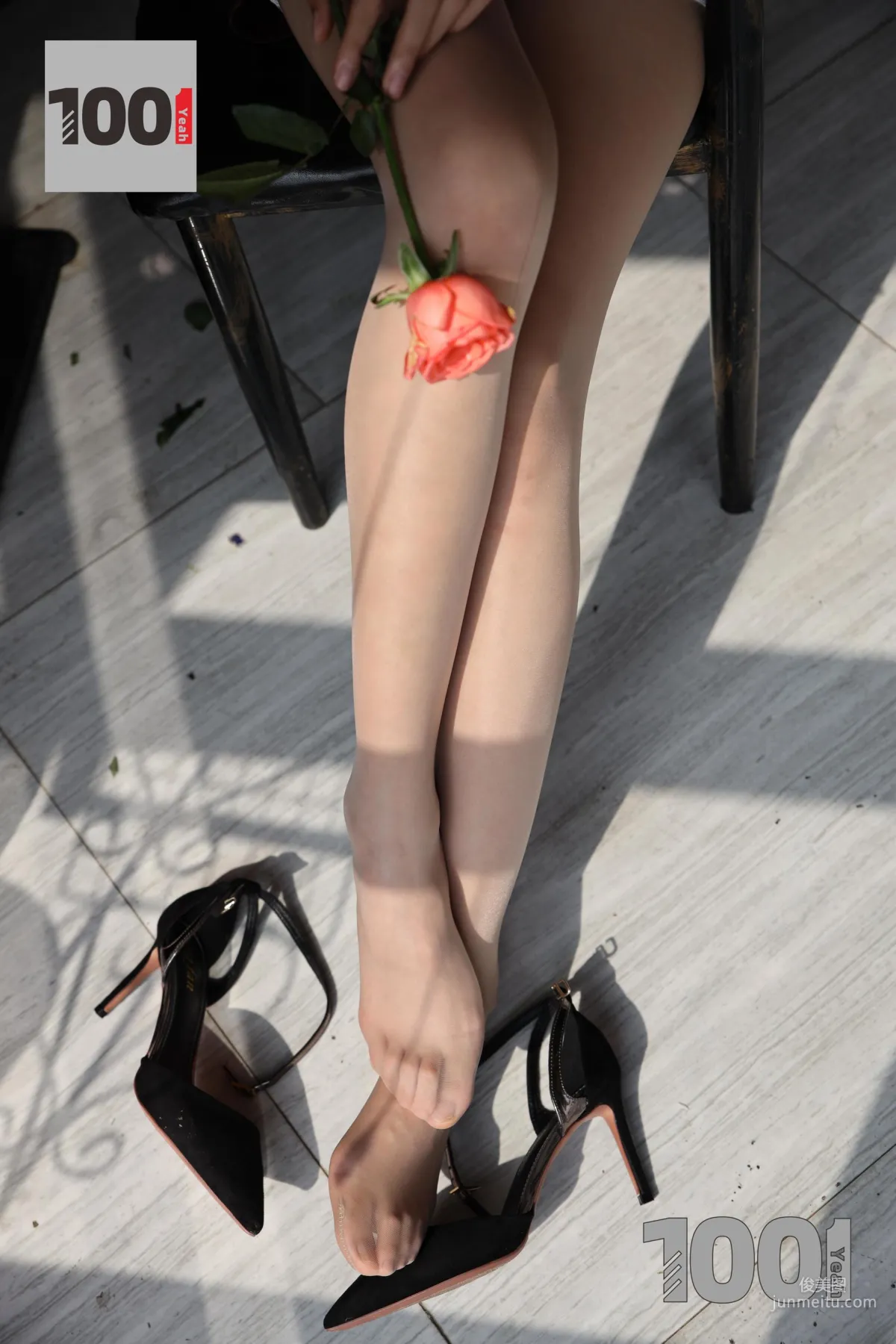 Model Cao Mei, Florist 2 [One Thousand and One Nights] Stockings and Beautiful Legs Photo Set photo 4