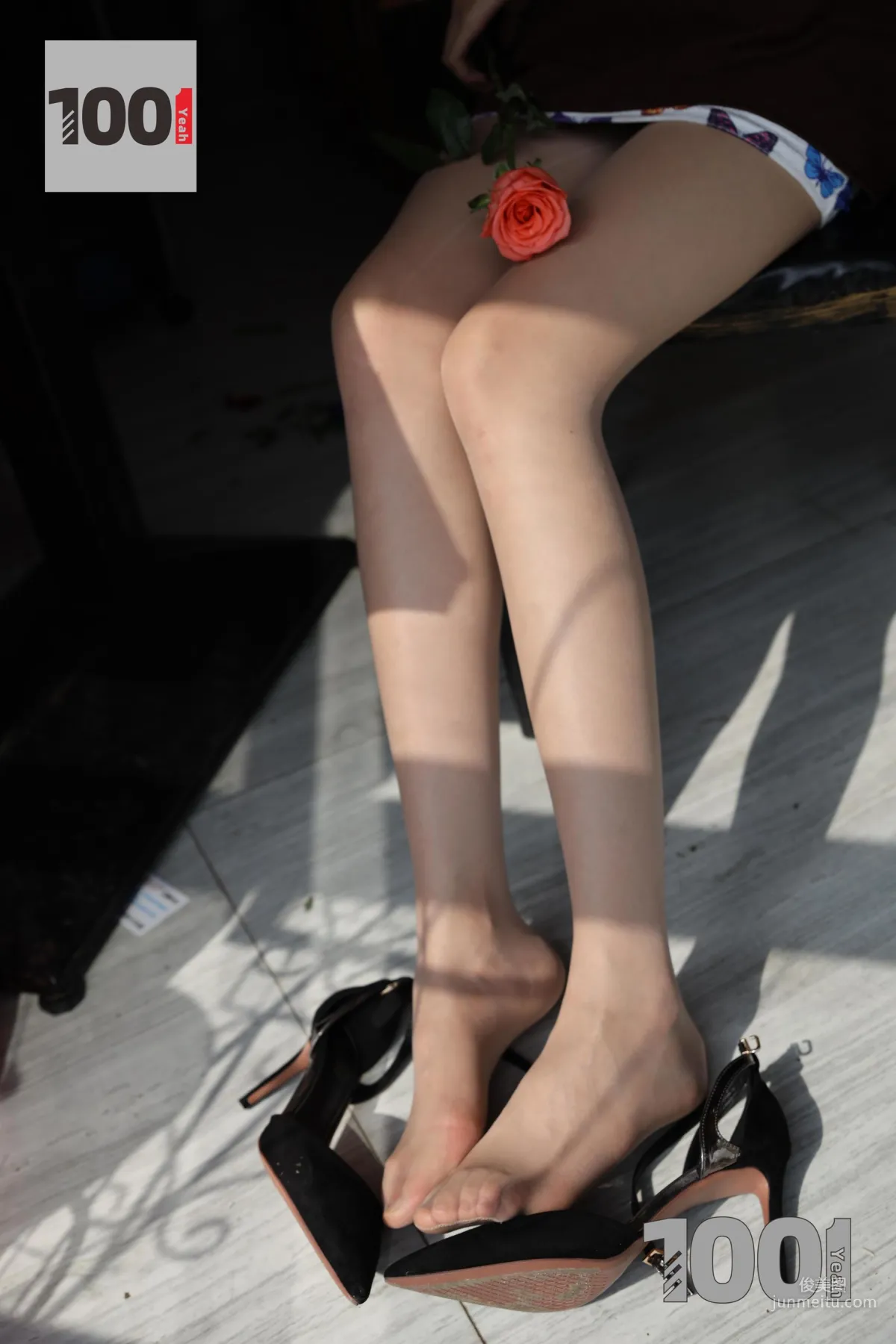 Model Cao Mei, Florist 2 [One Thousand and One Nights] Stockings and Beautiful Legs Photo Set photo 45