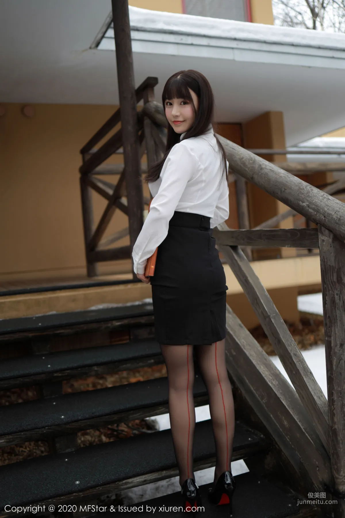 Zhu Ke'er Flower "Transforming into a Hotel Room Manager~" [MFStar] Vol.267 Photo Set photo 7