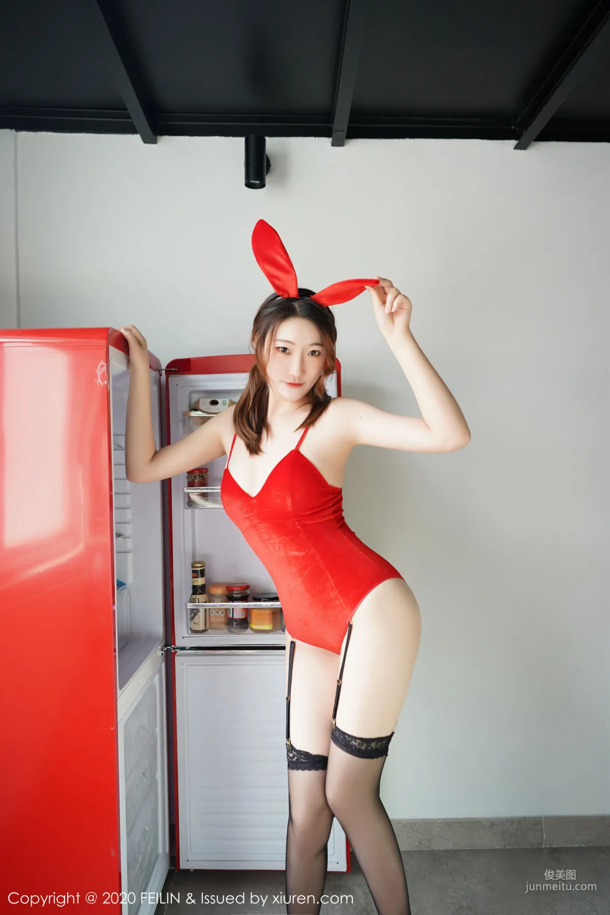 A.小熊貓《身嬌體柔膚白貌美的妹子》 [嗲囡囡FEILIN] VOL.226 寫真集 2