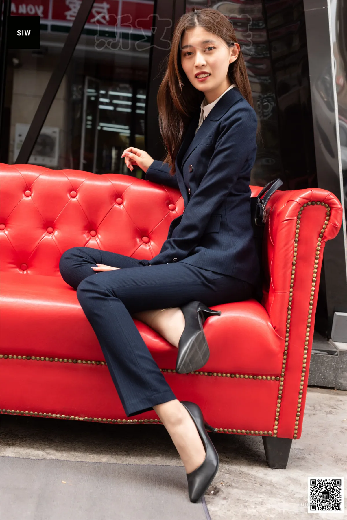 Zhen Zhen: SIW photo 48