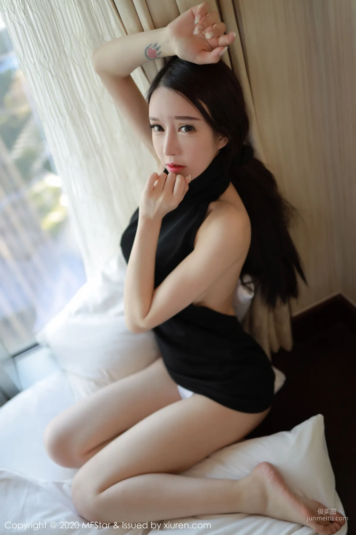 Yutu miki, The Most Charming Open-Back Sweater Theme Series [MFStar] Vol.274 Photo Set photo 13