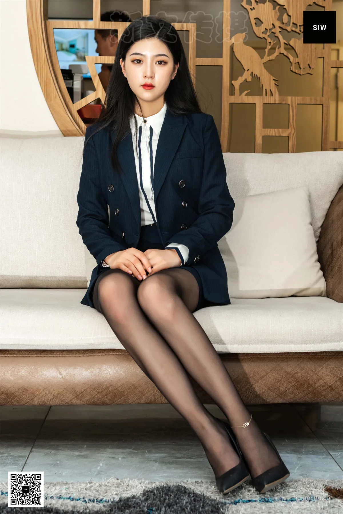 小談《黑絲文員》 [斯文傳媒SIW] 寫真集 9