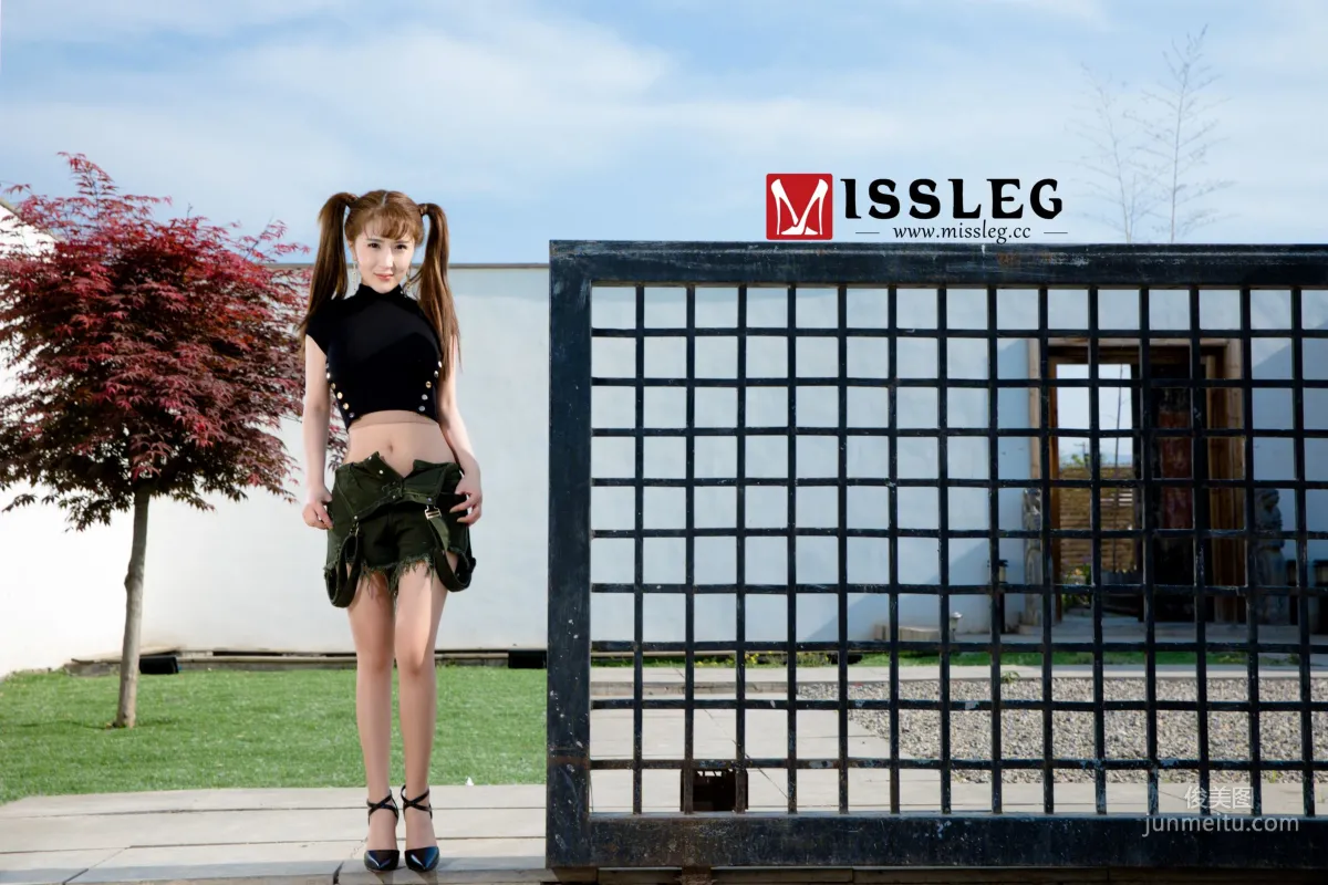Lin Xi, Seamless Playfulness, [MissLeg] V017 Photo Set photo 9