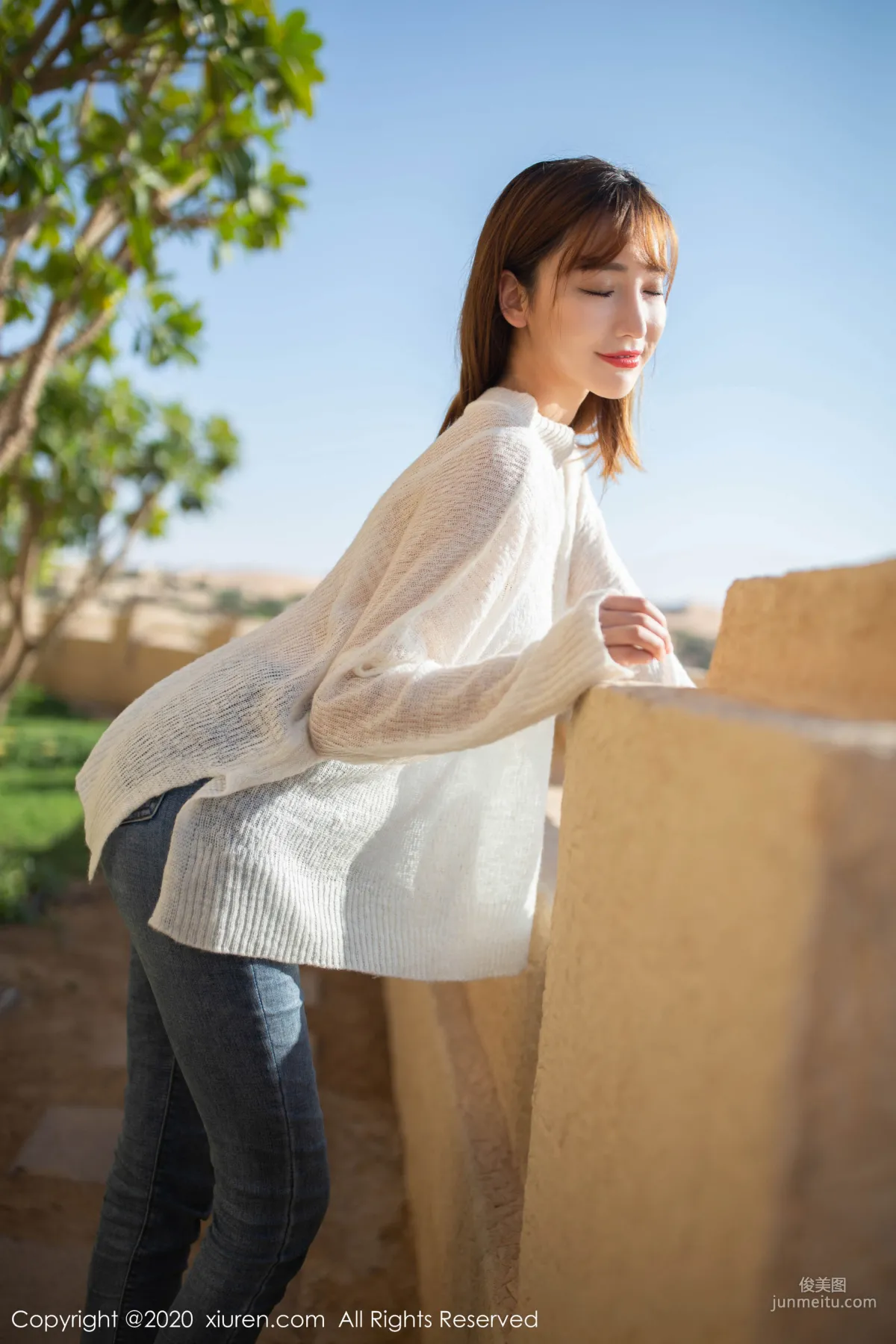 Lu Xuanxuan, A Splendid Temptation Staged in a Foreign Desert, [XiuRen] No.1988, Photo Set photo 10