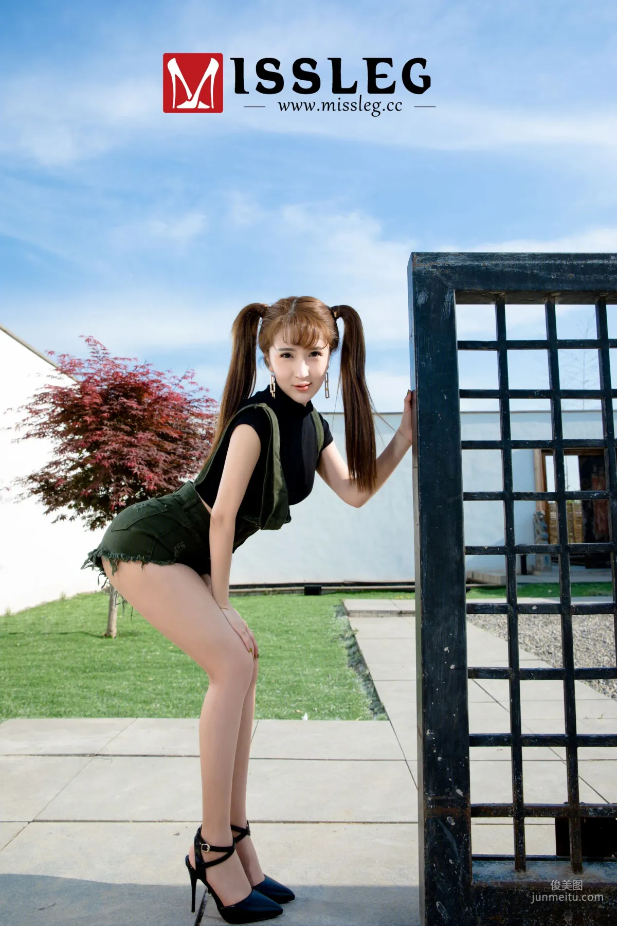 Lin Xi, Seamless Playfulness, [MissLeg] V017 Photo Set photo 4