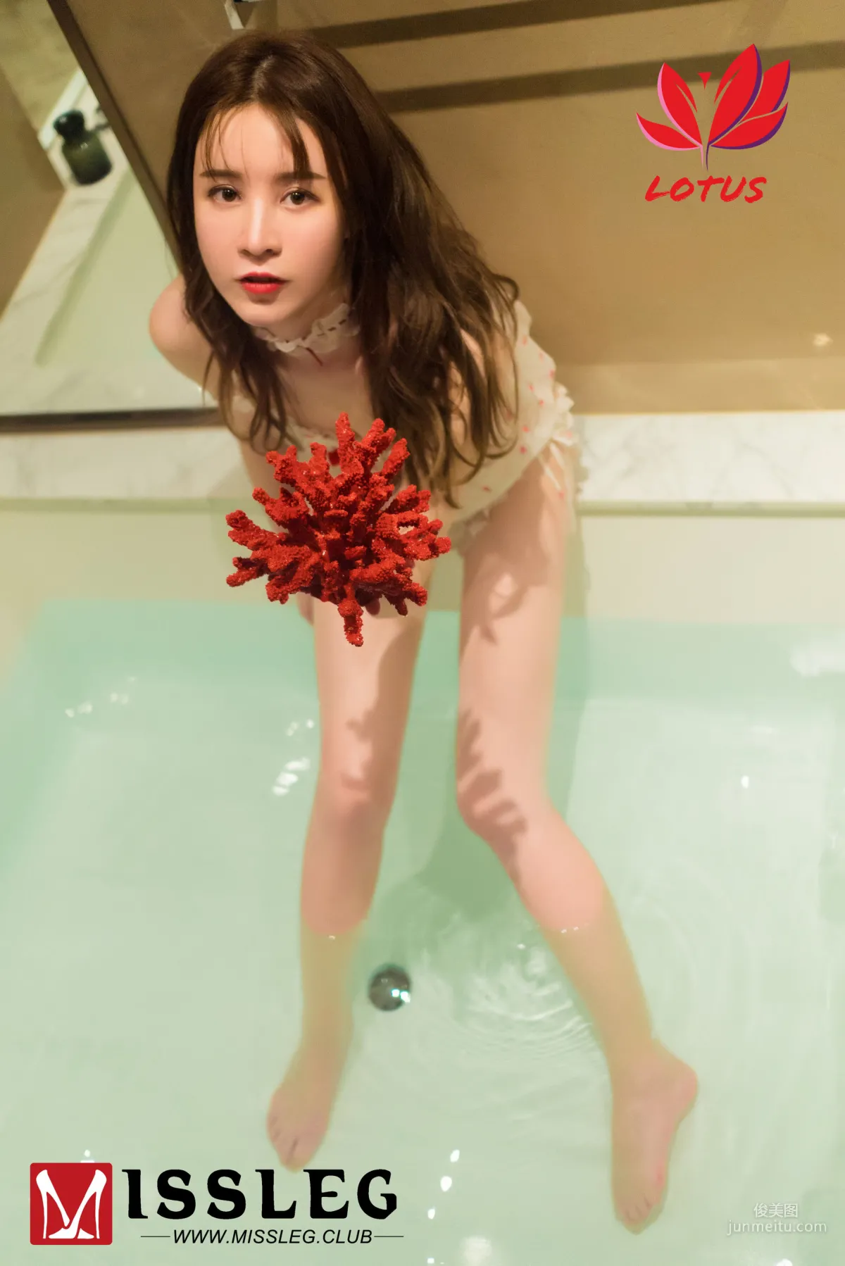 Tian Tian, Stockings Beauty + Bathtub Series [MissLeg] M009 Photo Set photo 49