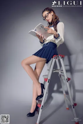 [麗櫃LiGui] Model 語寒《甜美校花棚拍》美腿玉足寫真圖片