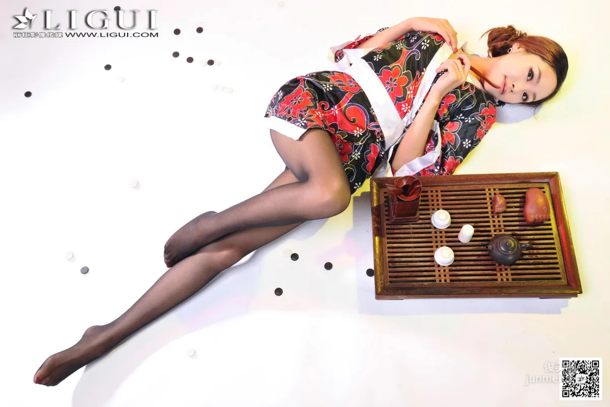 Wei Wei: Ligui Model photo 47
