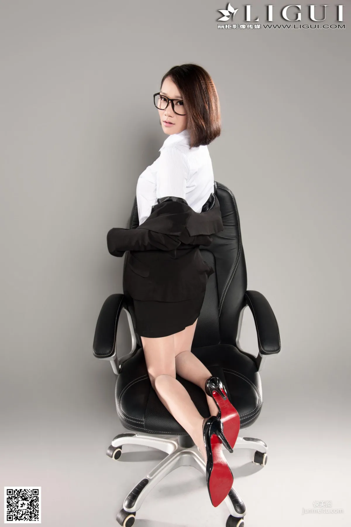 Man Di: Ligui Model photo 27