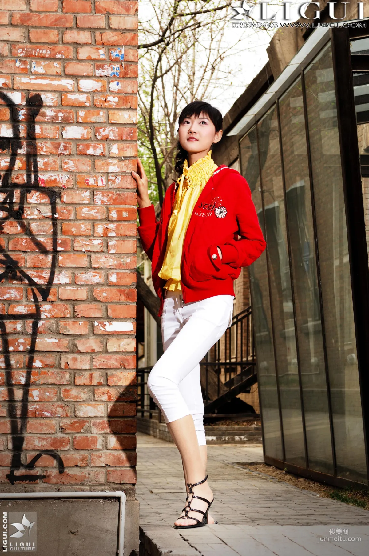 [Ligui] Model Ting Ting Street Snap High Heels Series Legs and Silk Feet Photo photo 1