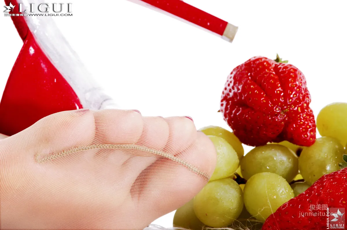 Model Wen Wen, Fruit Jade Feet [LiGui] Beautiful Feet Photos photo 26