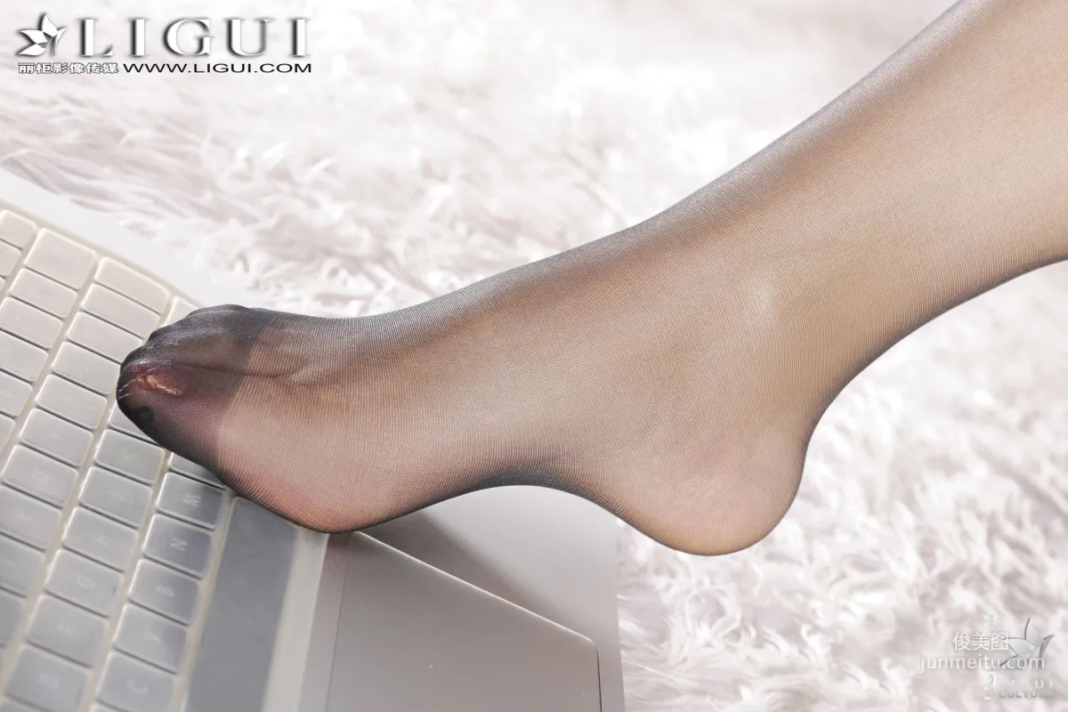 Qing Qing: Ligui Model photo 23