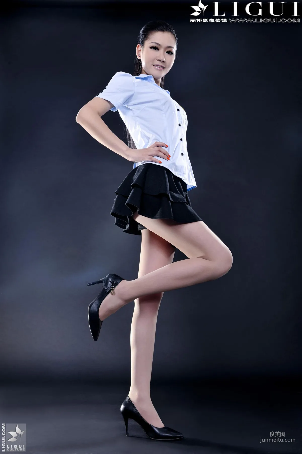 Ling Ling: Ligui Model photo 2