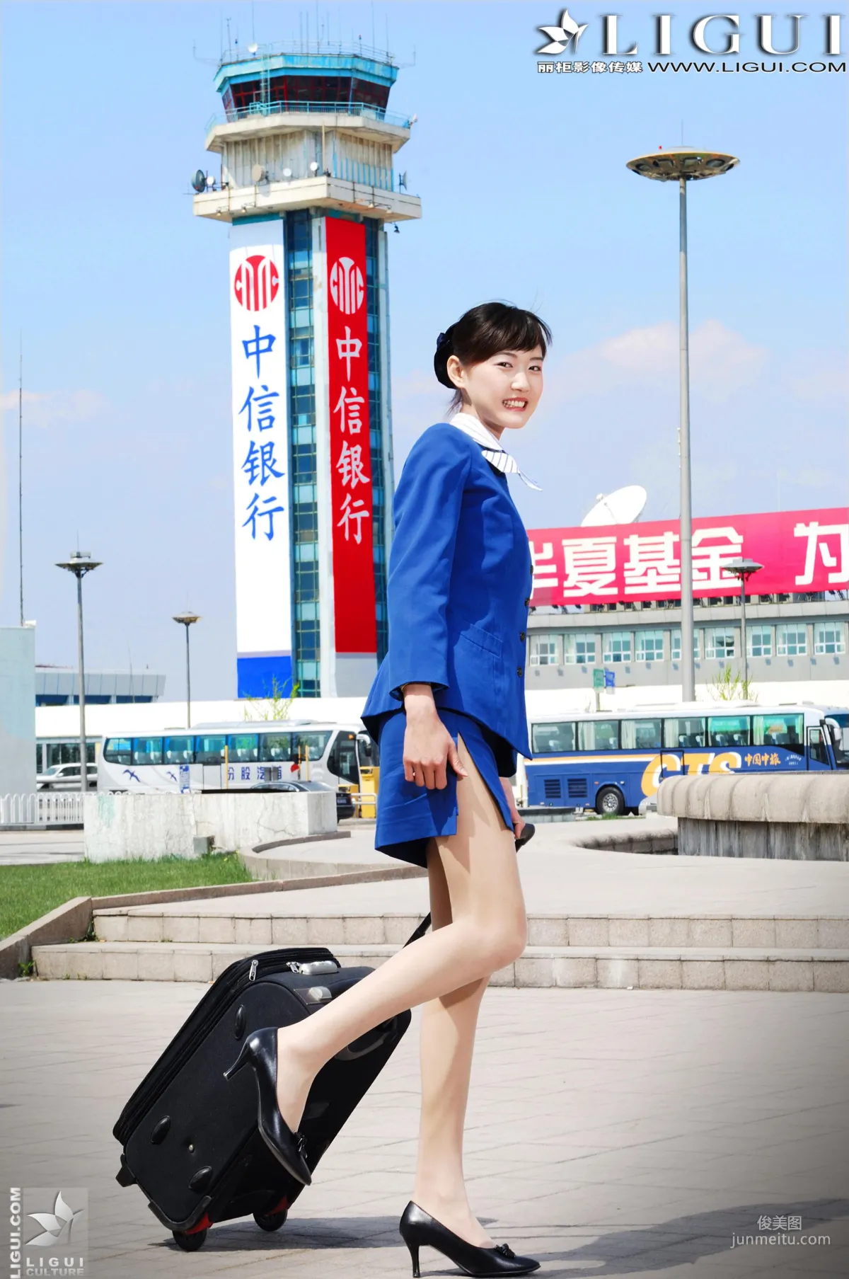 Model Ting Ting Flight Attendant Series [Ligui] Beautiful Legs and Feet Photos photo 24