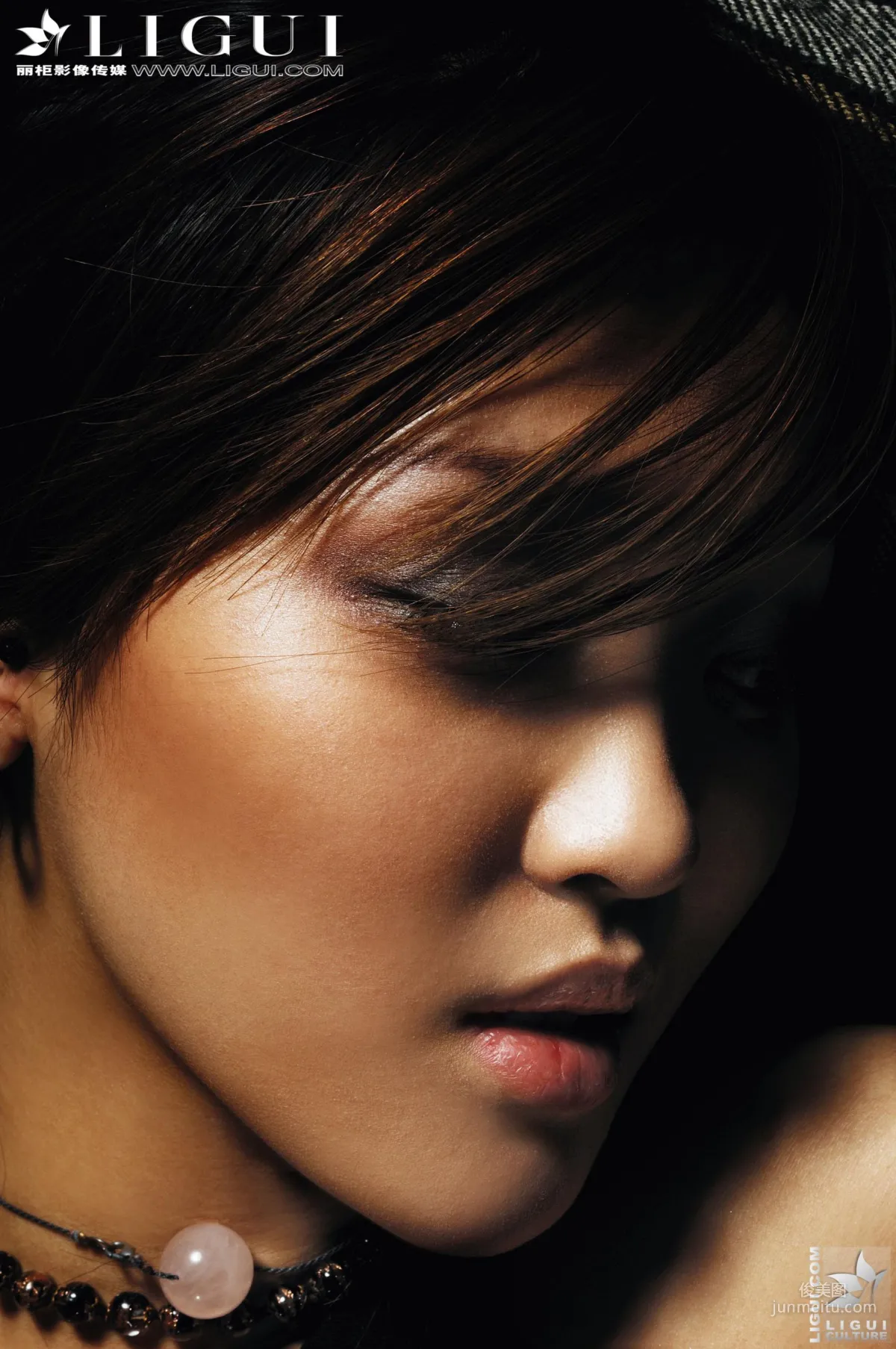 CC: Ligui Model photo 1