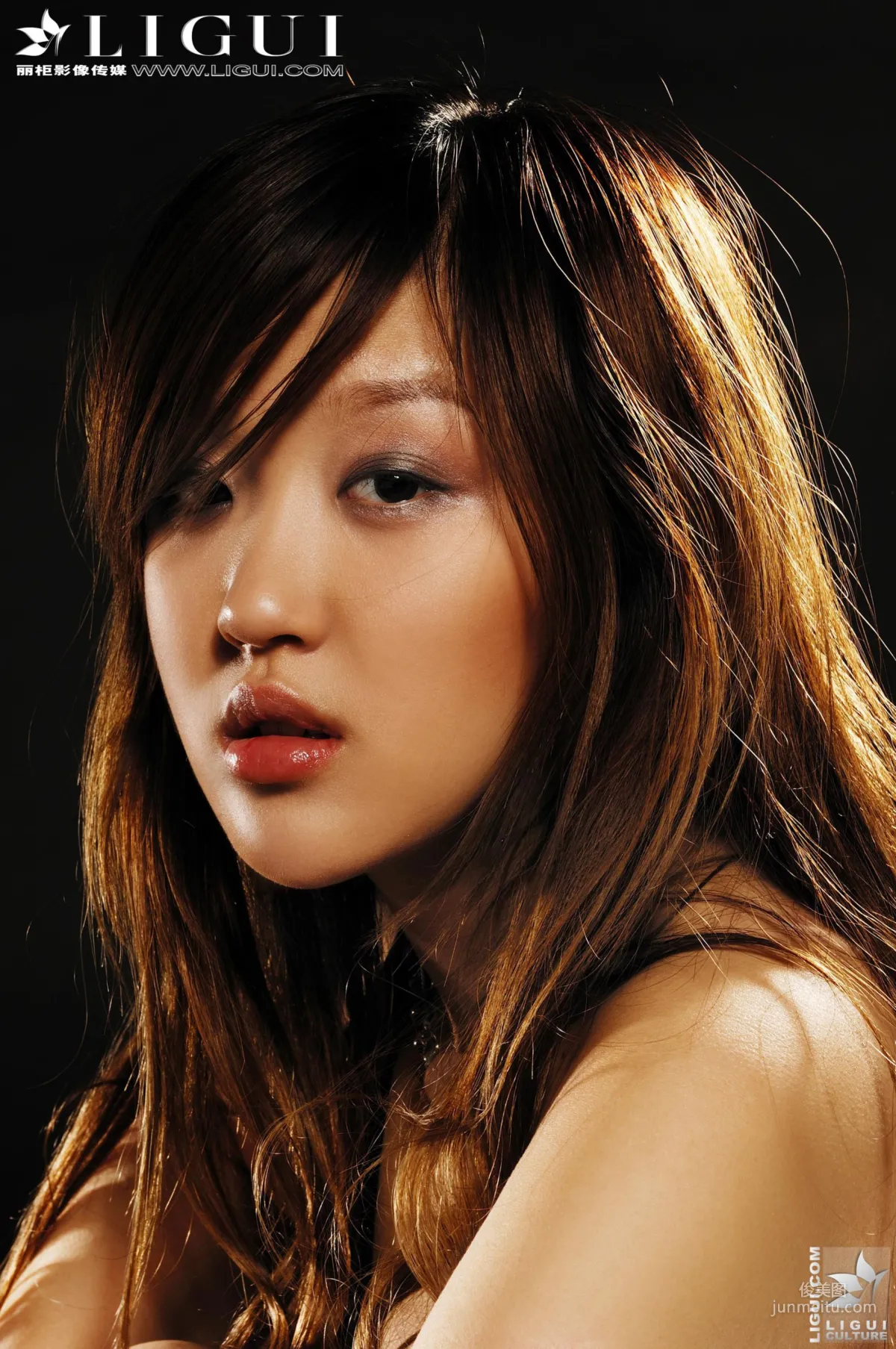 CC: Ligui Model photo 2