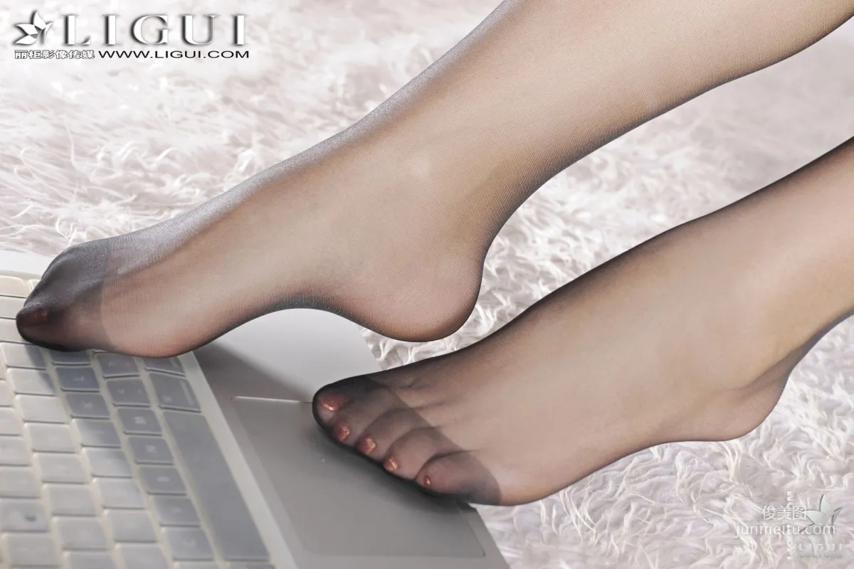 Qing Qing: Ligui Model photo 22