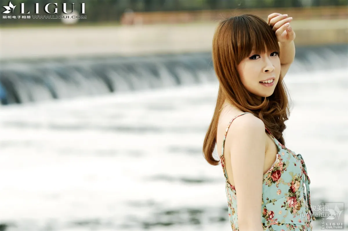 Vicky: Ligui Model photo 3