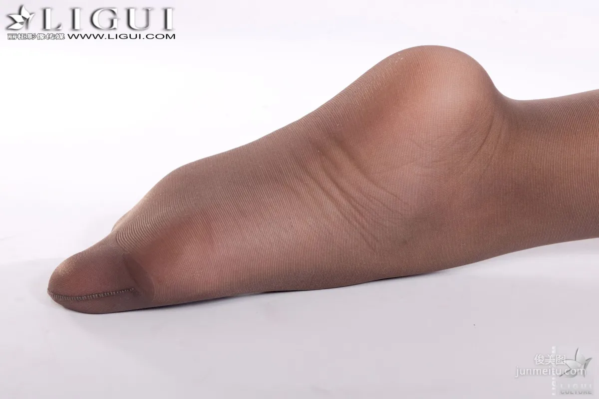 Model Tian Tian《Grey Stockings, High Heels and Beautiful Feet》 [Ligui] Beautiful Legs and Jade Feet Photo Pictures photo 46