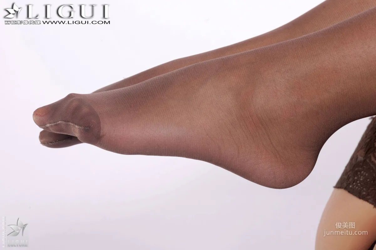 Model Tian Tian《Grey Stockings, High Heels and Beautiful Feet》 [Ligui] Beautiful Legs and Jade Feet Photo Pictures photo 35