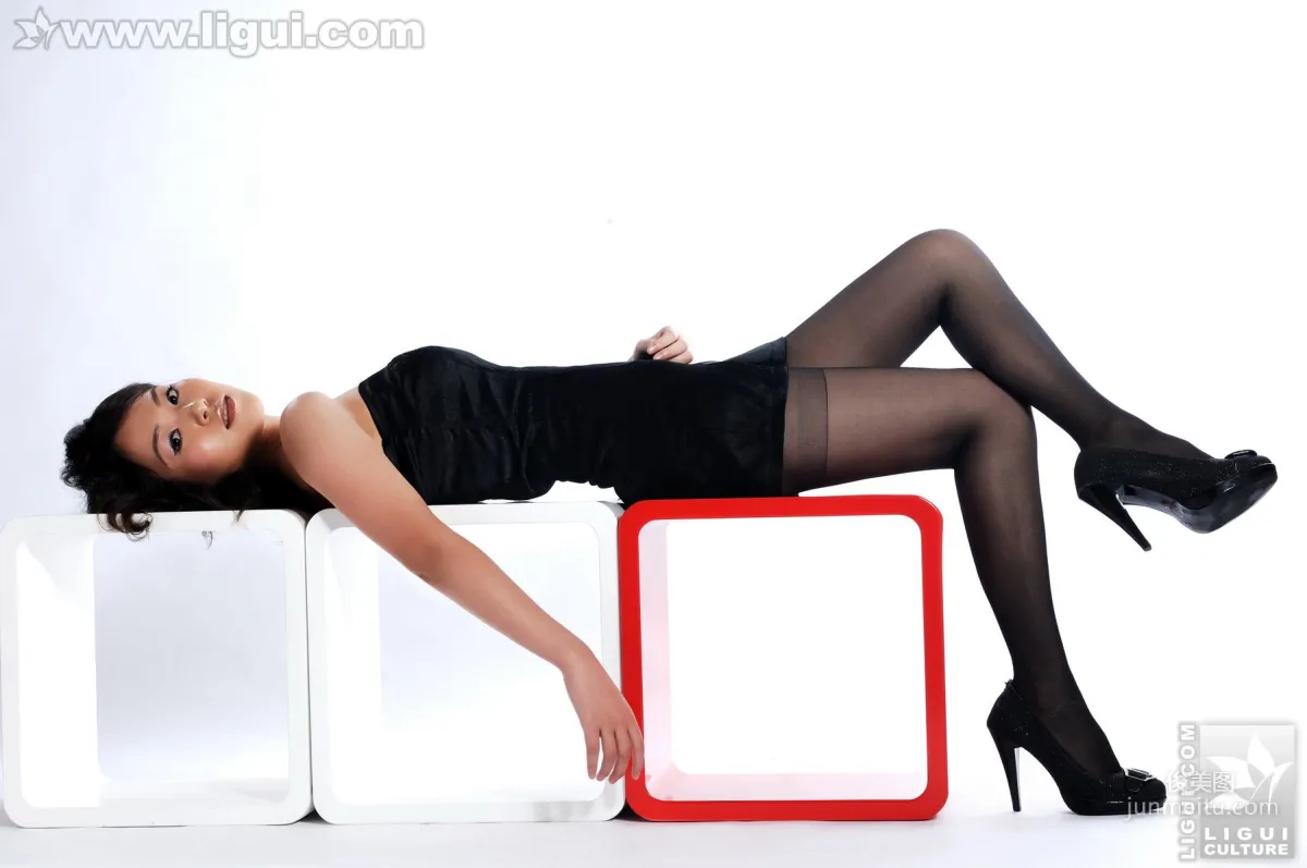 Ouyang Qian: Ligui Model photo 15