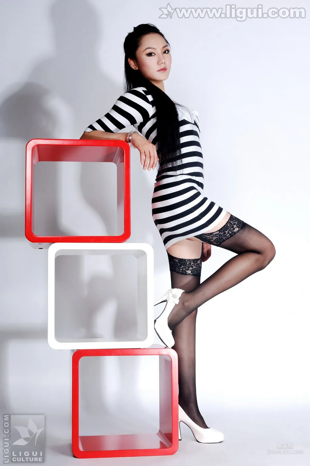 Yang Zi: Ligui Model photo 1