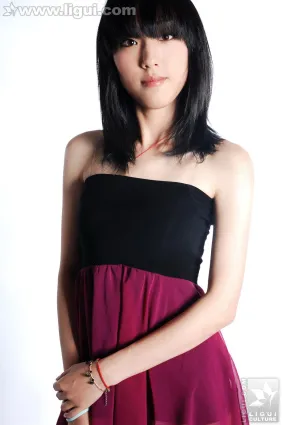 Model 呂瑩嫒《頂級視覺的高跟大片》 [麗櫃LiGui] 美腿玉足寫真圖片