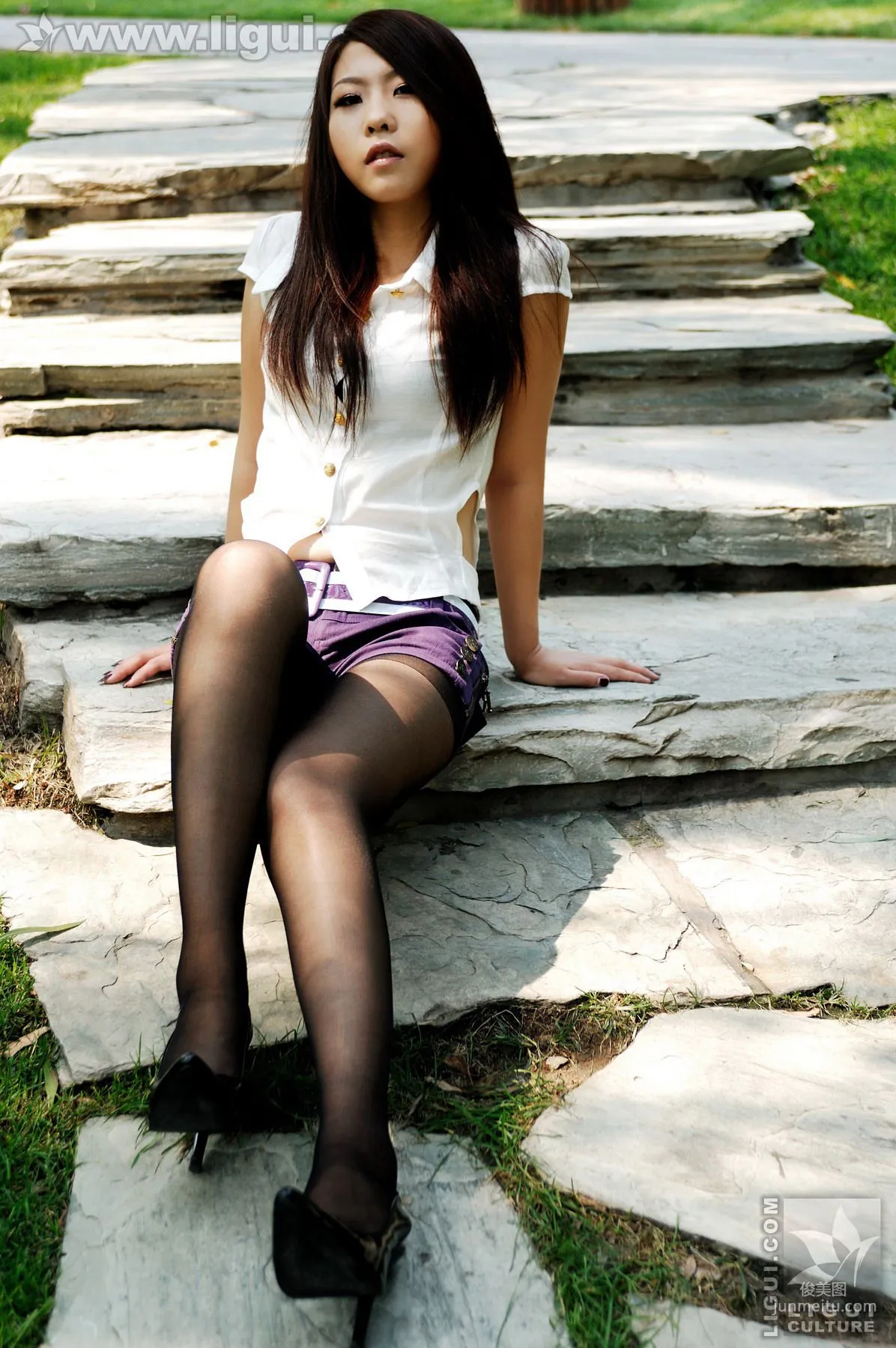 You You: Ligui Model photo 1