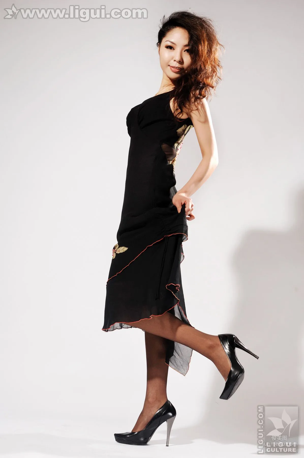 Bing Qing: Ligui Model photo 8