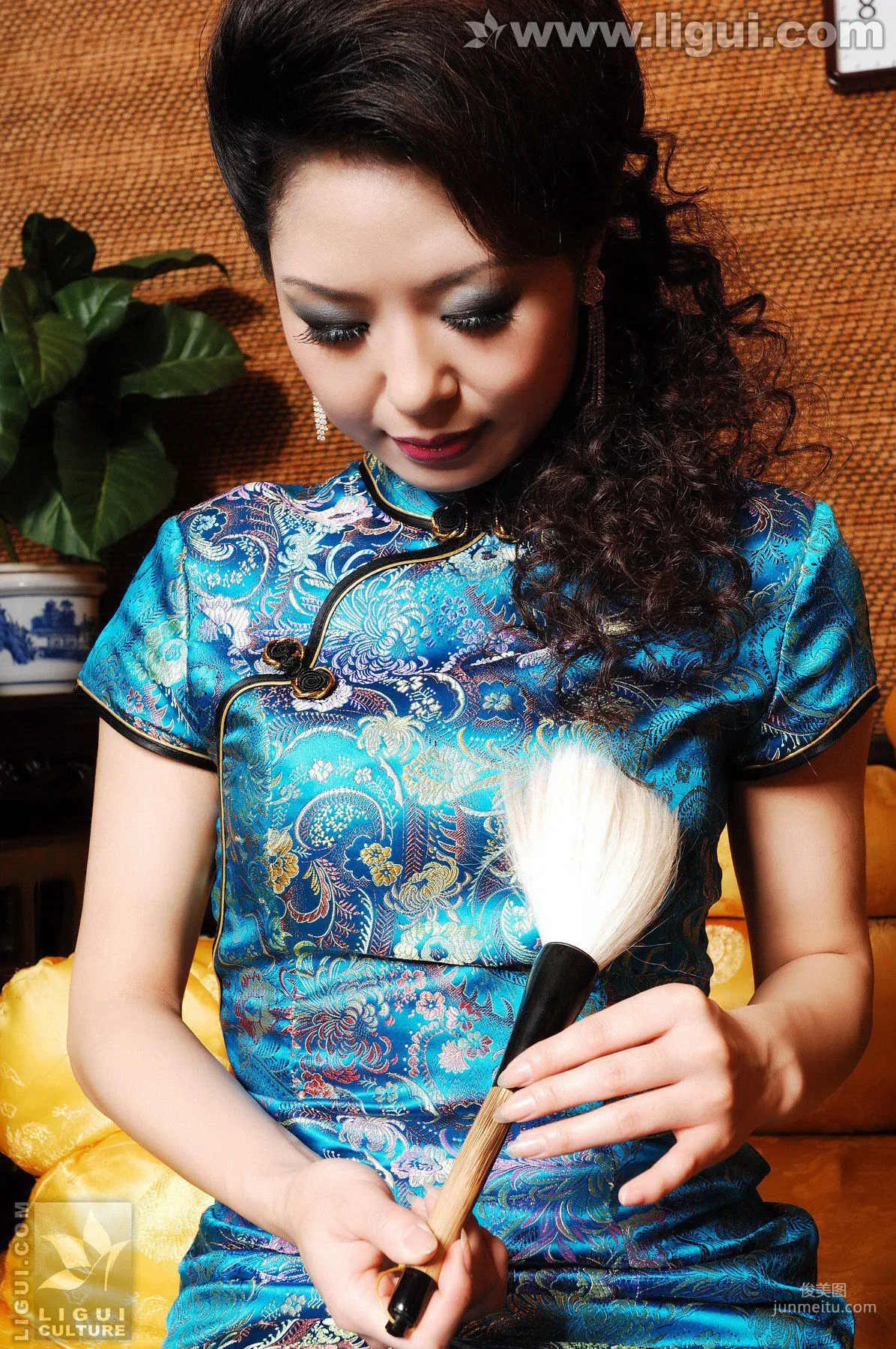 Bing Qing: Ligui Model photo 2