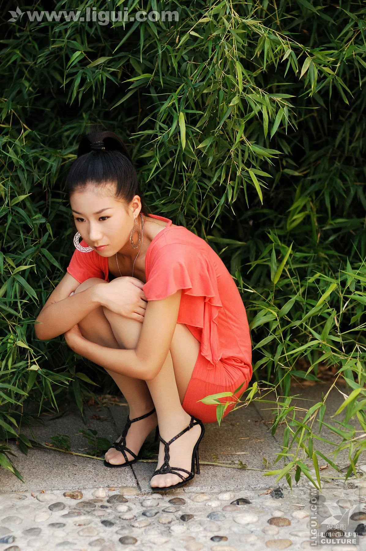 Mo Mo: Ligui Model photo 11