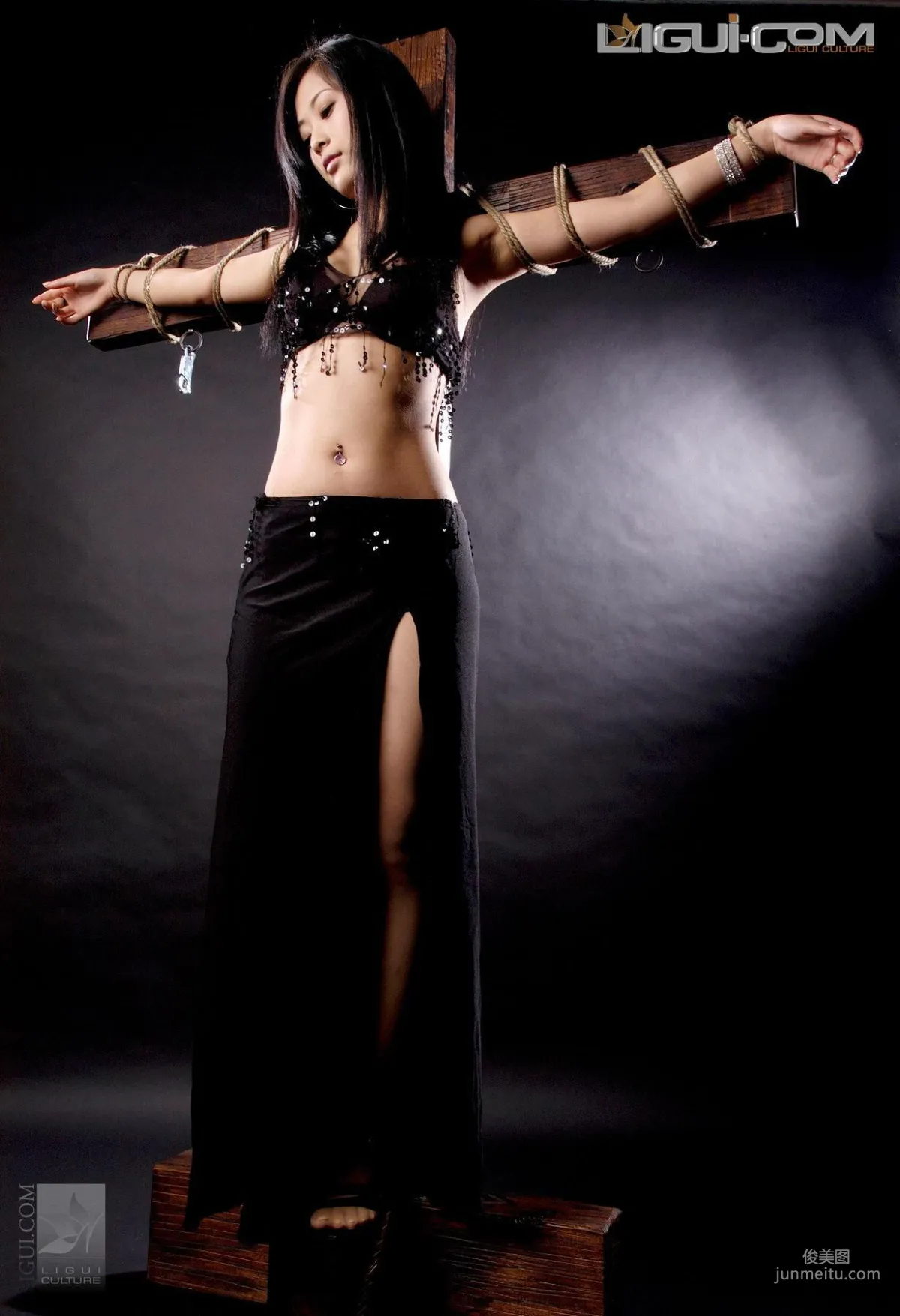 Saya: Ligui Model photo 4