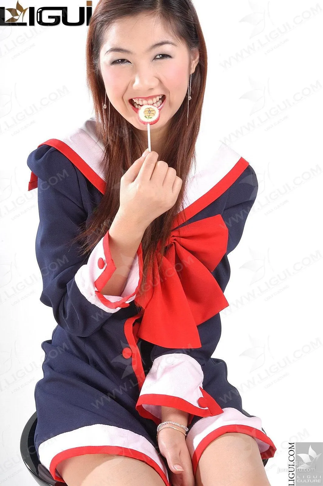 Si Si: Ligui Model photo 33