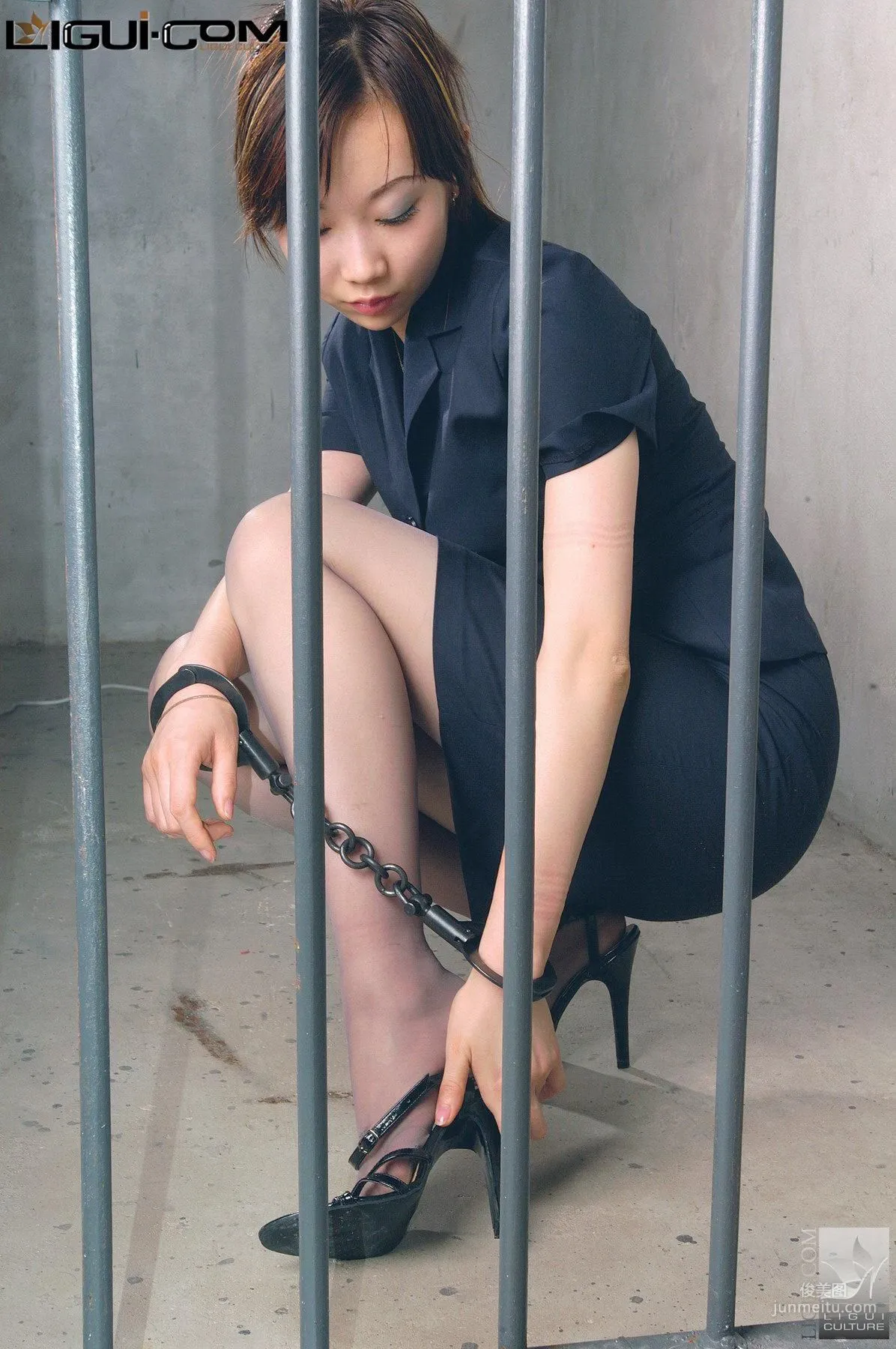 Model Lu Lu, The Many Charms of Being Detained and Bound in Prison [Ligui] Silk Stockings Photo Set Pictures photo 29