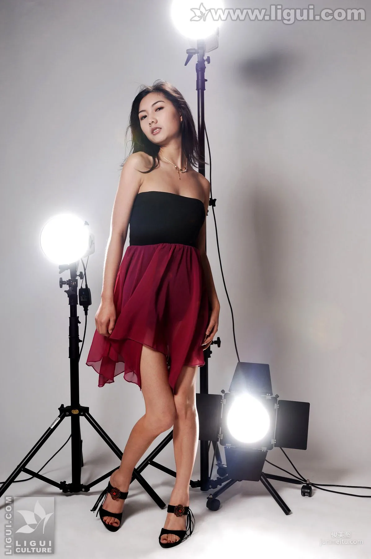 Si Si: Ligui Model photo 17