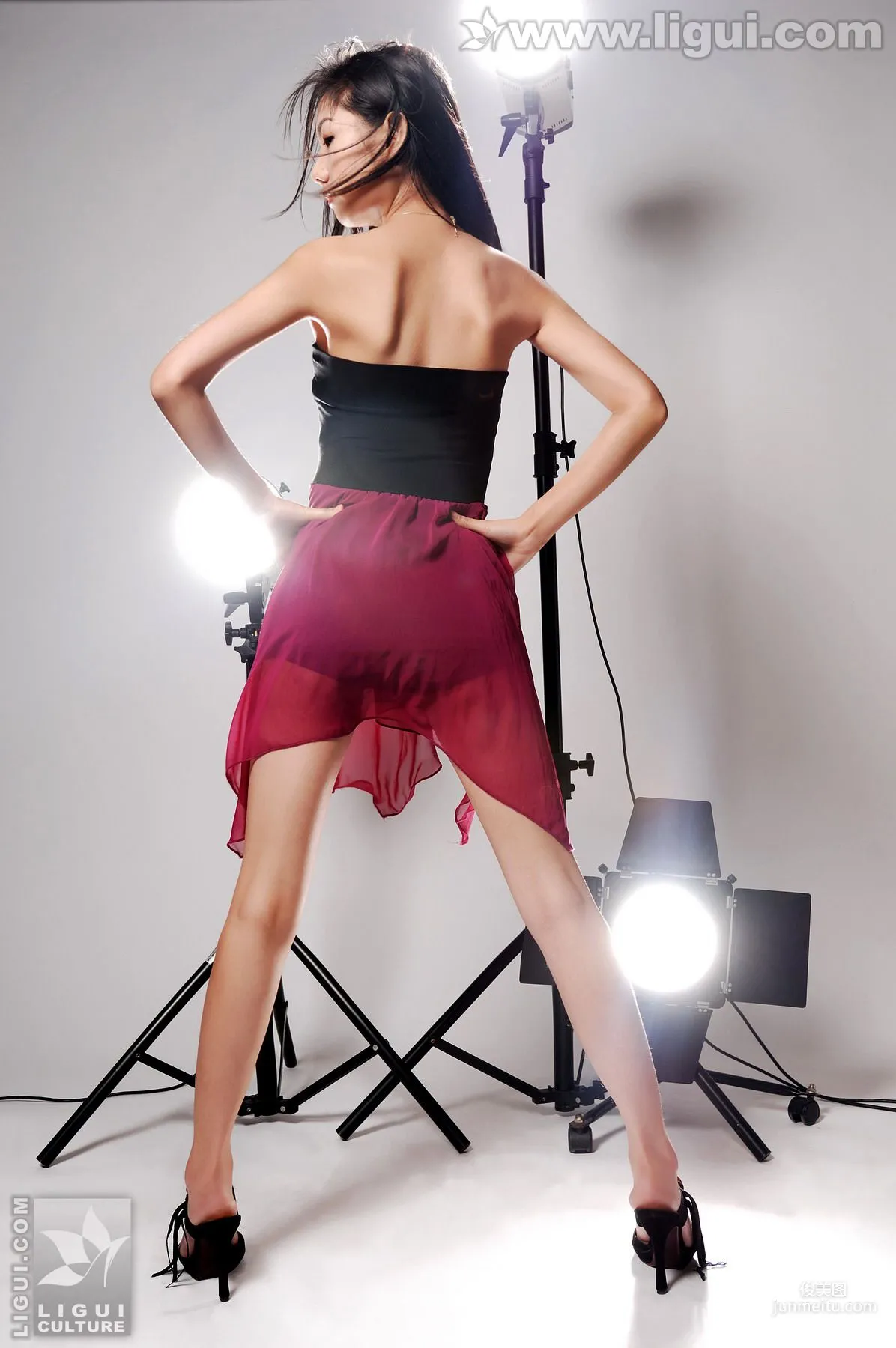 Si Si: Ligui Model photo 1