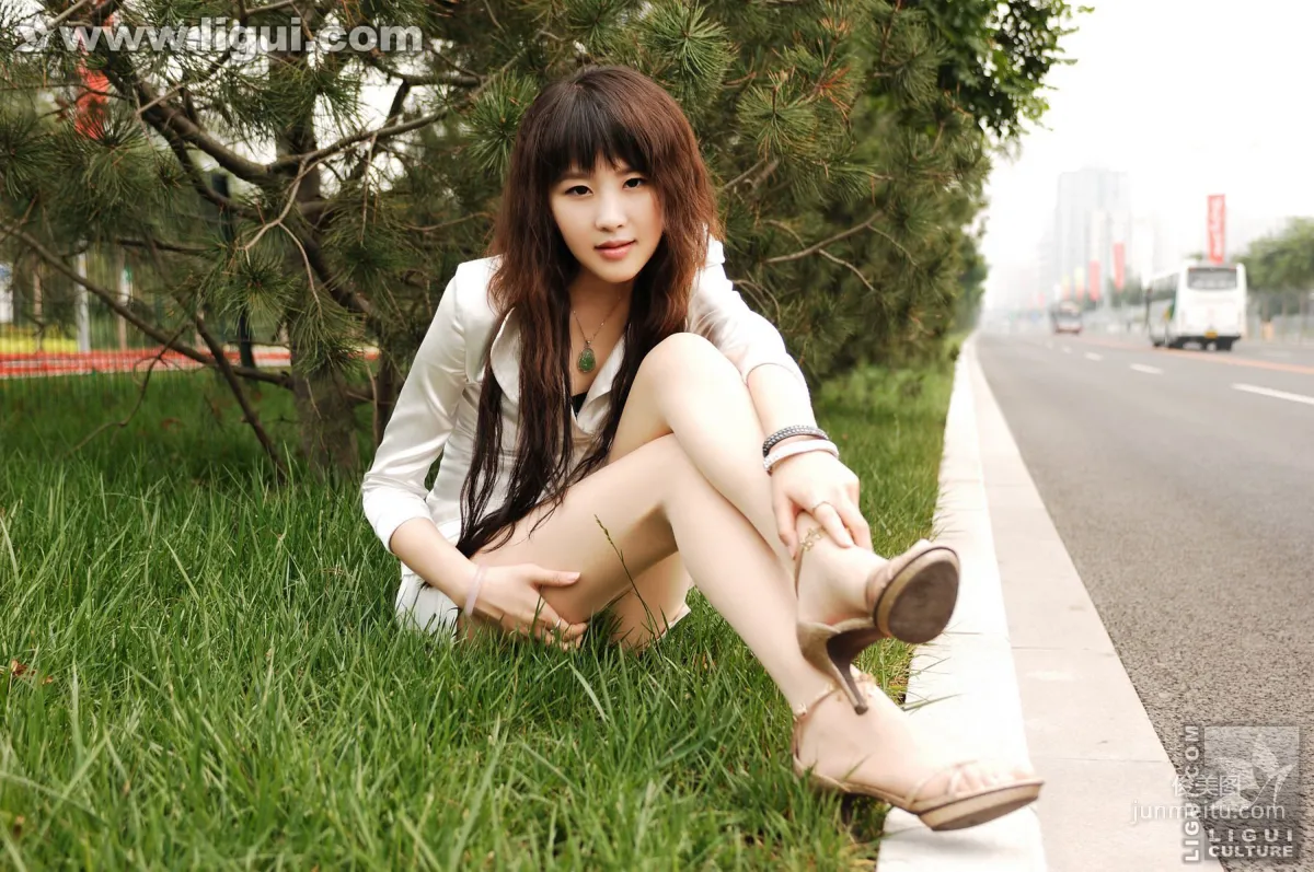 Fei Fei: Ligui Model photo 3