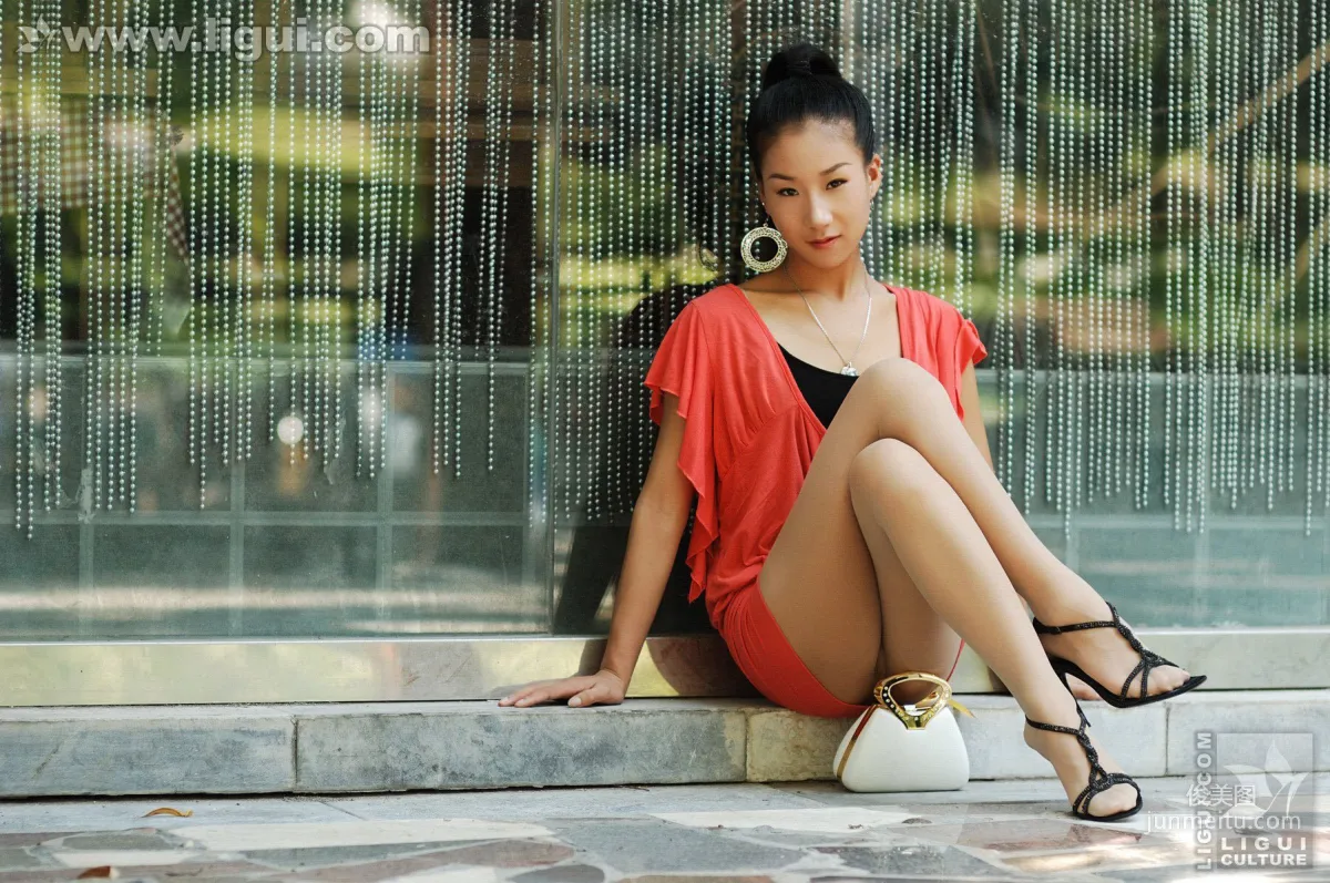 Mo Mo: Ligui Model photo 4