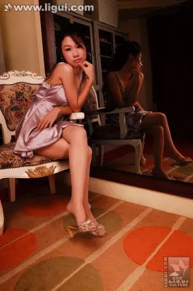 Model 海倫《甜性澀愛 失控思緒别樣裹足捆》 [麗櫃美束LiGui]  絲足寫真圖片