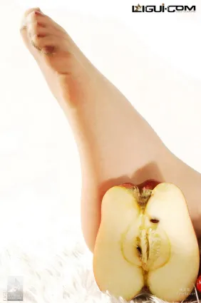 Model 雯雯《秀腳可餐》 [麗櫃LiGui] 美足寫真圖片