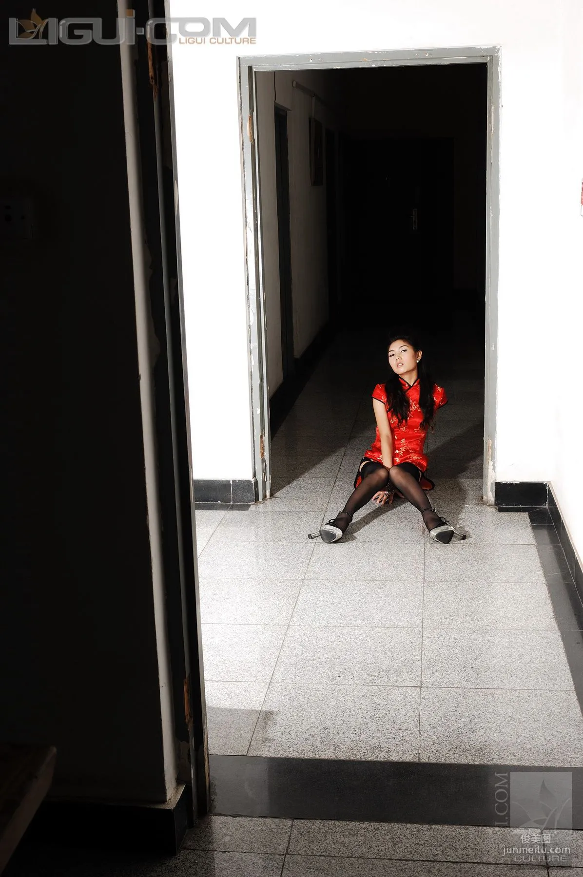 Si Si: Ligui Model photo 26