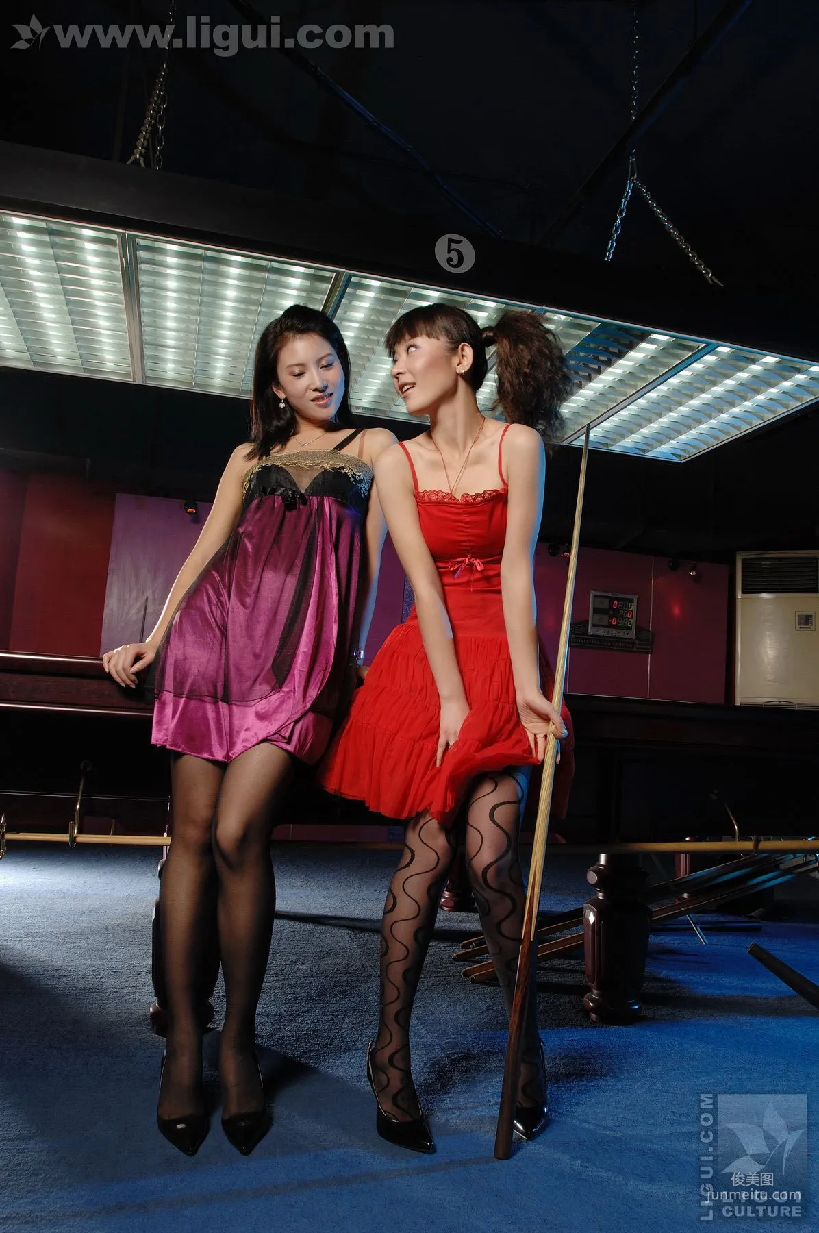 Model Mi Huimei, Lin Da, Stockings Beauties Play Billiards [Ligui] Beautiful Legs and Feet Photos photo 91