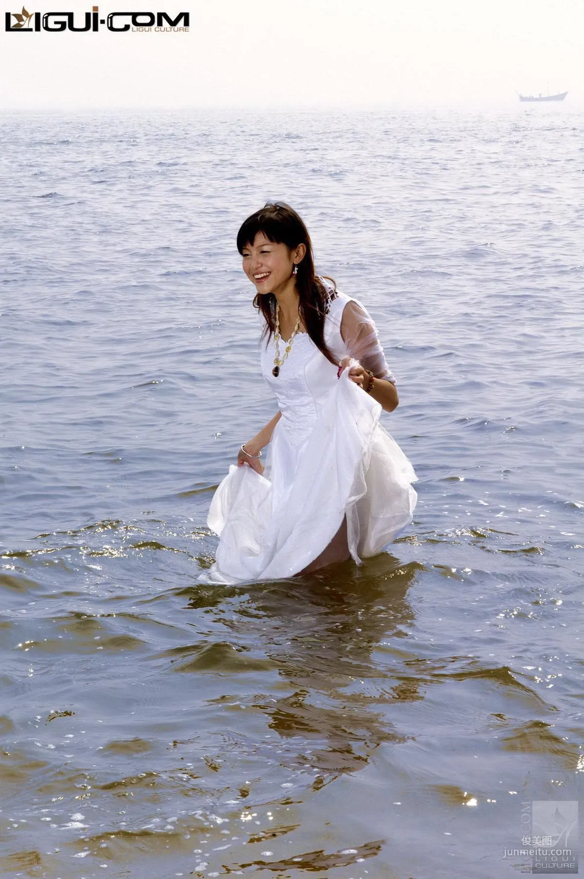 Fei Er: Ligui Model photo 3